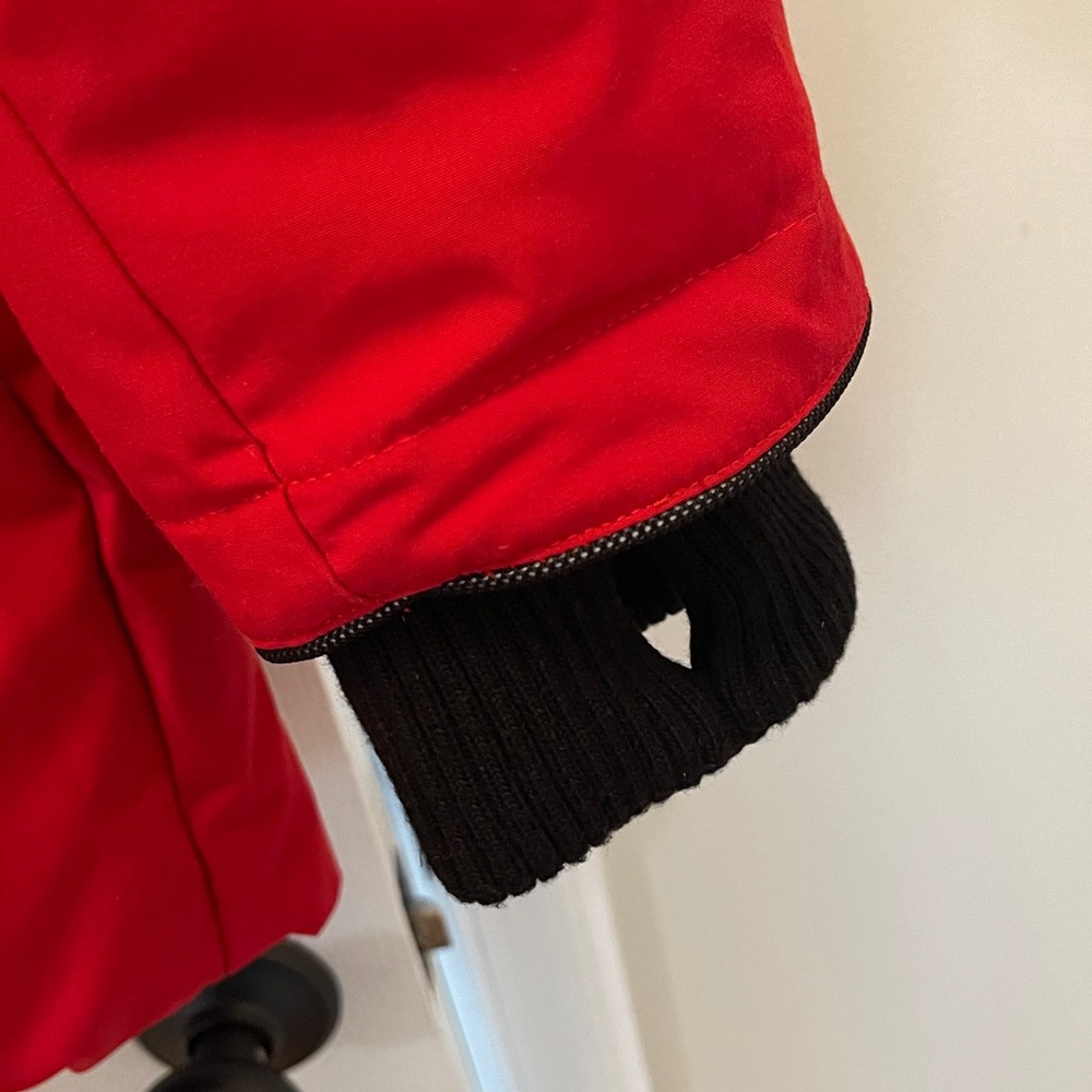 Alpine North Red Ski & Snow Jacket with Faux Fur Hood. Size 2X (18W-20W) - Picture 4 of 9